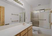 Guest Bathroom | Tahoe City Real Esatate