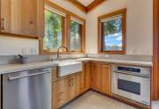 7169-Antelope-Way-Tahoma-CA-Kitchen